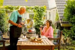 Cobb Pro Premier Air Houtskoolbarbecue - Grijs -Bo-Camp Verkoopwinkel 1267 1900 p1090050 met rook 25