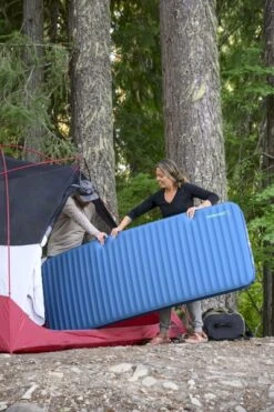 Therm-A-Rest MondoKing 3D 11.0 L Zelfopblazende Slaapmat -Bo-Camp Verkoopwinkel 1900 1267 2022 cascade summer carcamp washington rinckenberger 4443