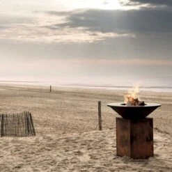 OFYR Classic Corten 85 12 OFYR Classic Corten 85 -Bo-Camp Verkoopwinkel 900 900 ofyr strand liggend 1000x1000 1